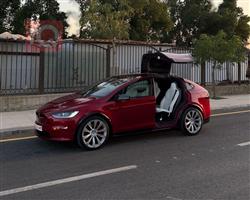 تسلا Model X